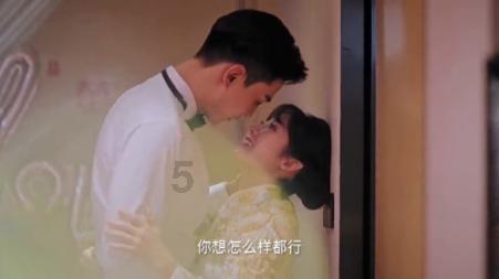 电脑突然黑屏，主机发出响声怎么办？